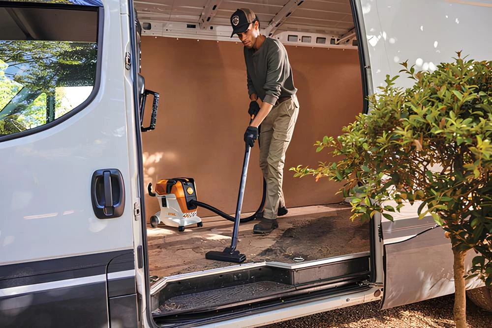 Odkurzacz Stihl, model SA040117311