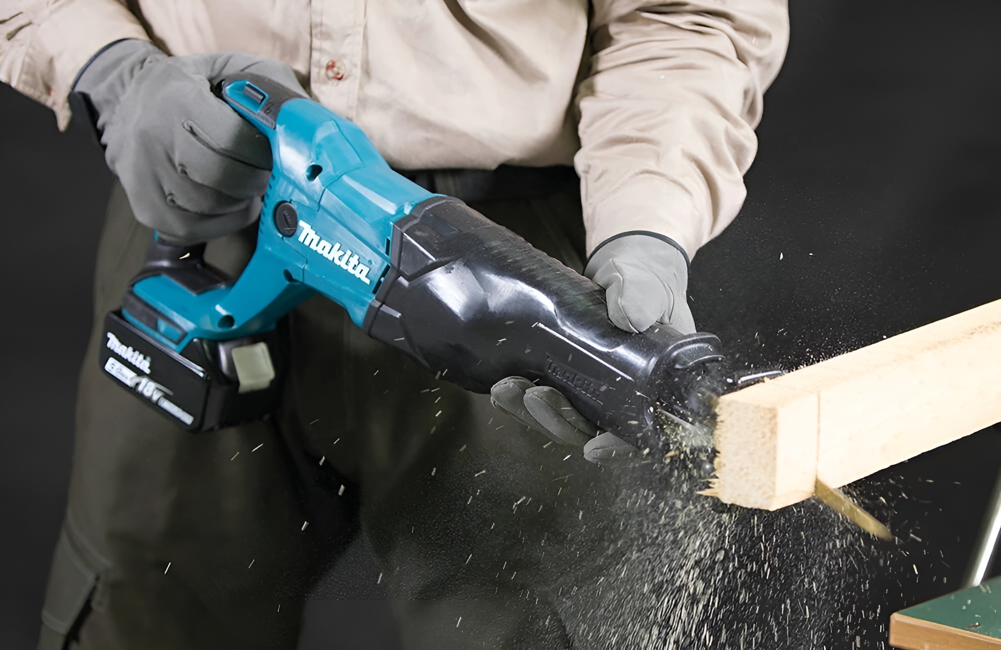 Pilarka szablasta Makita LXT 18V, model DJR186Z