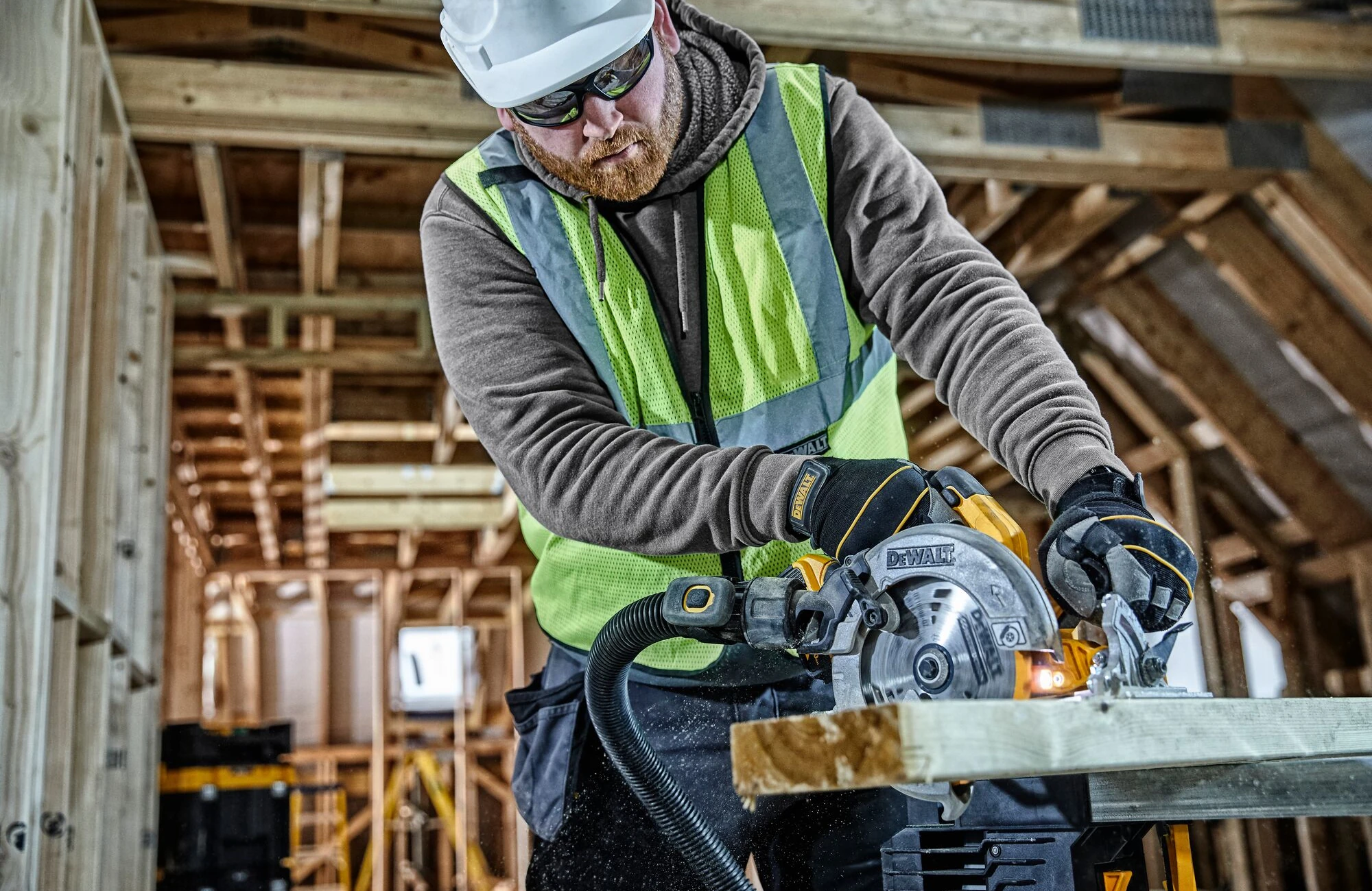 Pilarka tarczowa 18V DeWALT DCS570