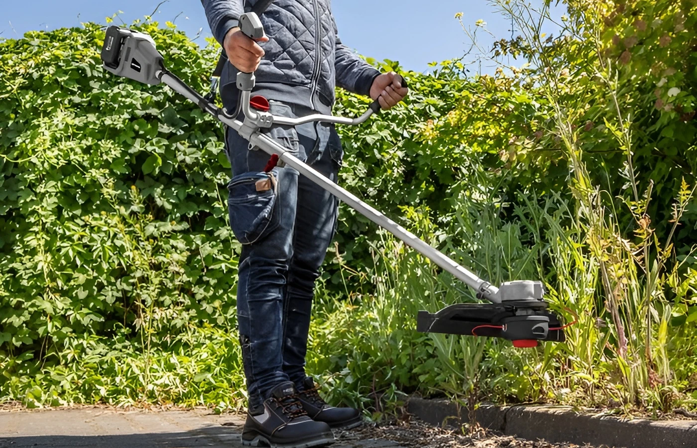 Podkaszarka Graphite, model 58G035