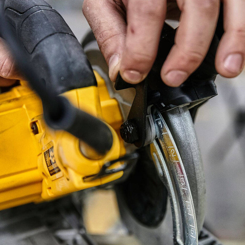 Pilarka tarczowa DeWalt DWE576K