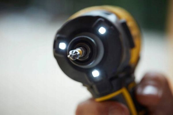 Zakrętarka Stanley Fatmax SFMCF820D2K