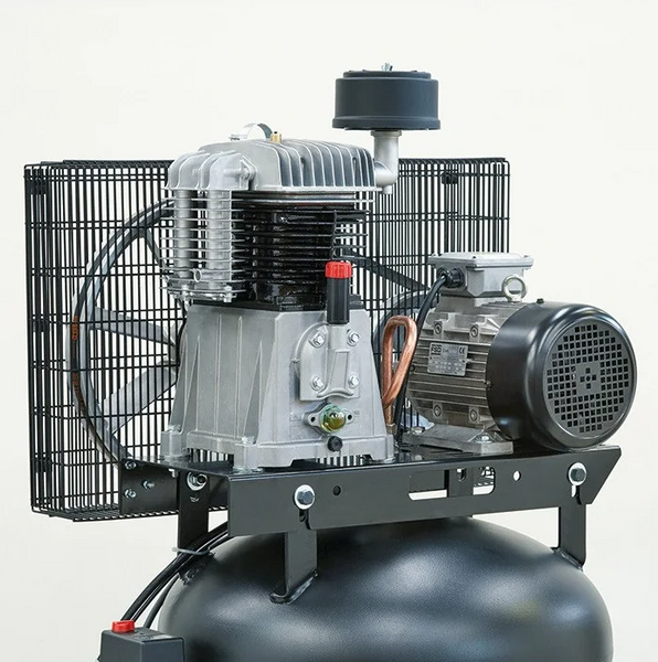 Pionowy kompresor olejowy Nuair 8115200NUA 200 L