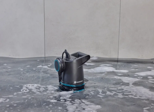 Pompa zanurzeniowa 2 w 1 do wody czystej/ brudnej Gardena 20000 BASIC 09018-47