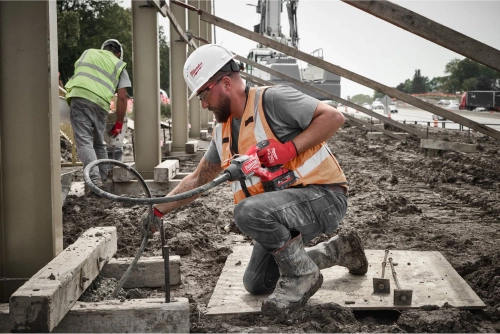 Wibrator do betonu Milwaukee M18 FCVN12-0