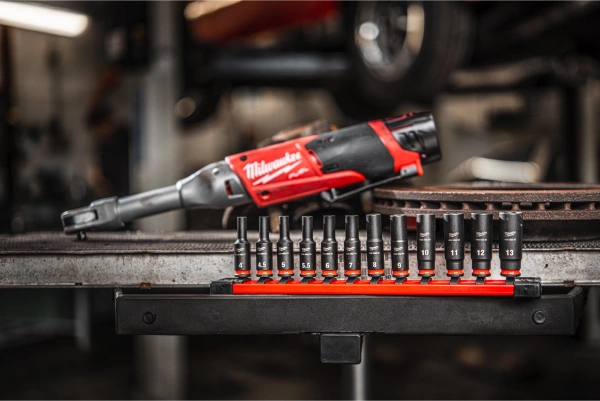 Zestaw nasadek udarowych 1/4" Milwaukee SHOCKWAVE™ Impact Duty