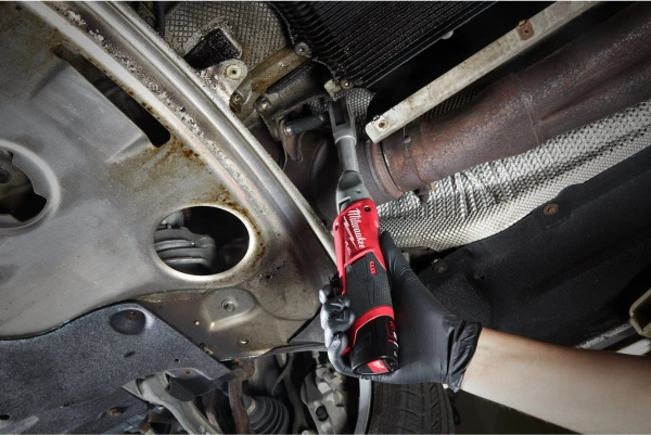 Grzechotka akumulatorowa Milwaukee M12 FIR38LR-0