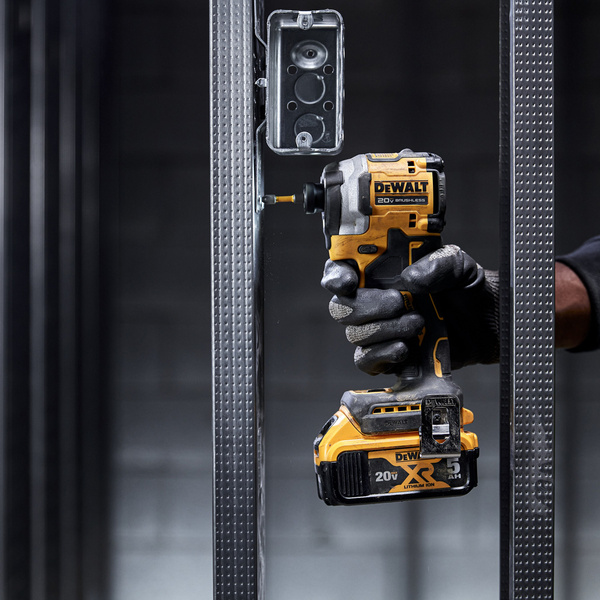 Zakrętarka DeWALT DCF850E2T 