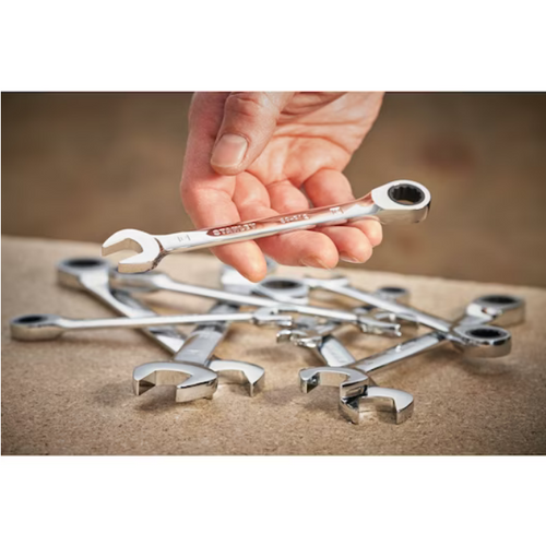 Klucz płasko-oczkowy z grzechotką Stanley