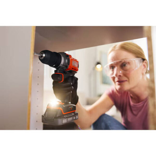 Wiertarko-wkrętarka Black Decker BCD382D1XK-QW z akumulatorem, ładowarką i walizką