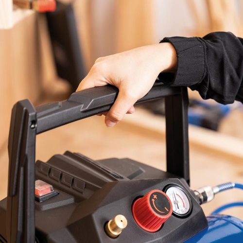 Kompresor bezolejowy Scheppach HC06