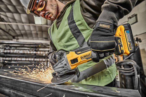 Szlifierka kątowa DeWalt DCG405H2T
