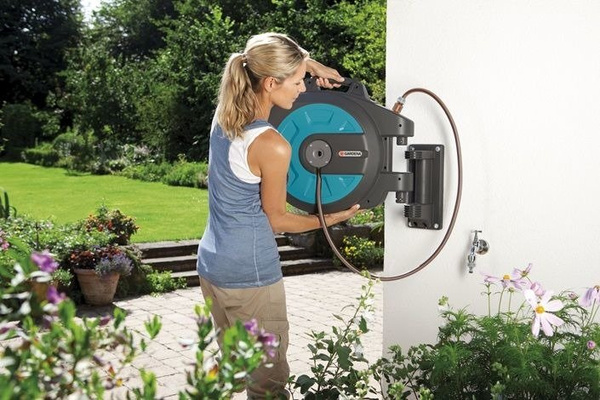 Bęben naścienny Gardena 30 roll-up automatic 08026-20