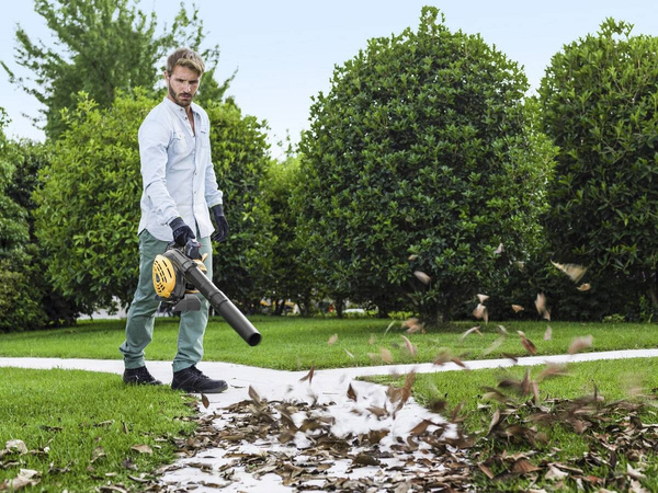 Odkurzacz do liści Stiga BL 530 V