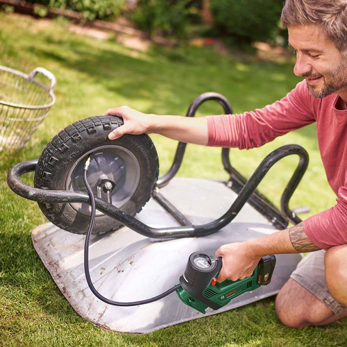 Pompka akumulatorowa Bosch UniversalPump 18V