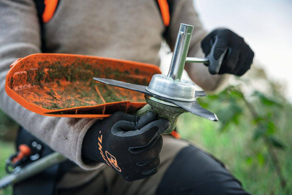 Podkaszarka akumulatorowa Stihl FSA 200 FA032000016