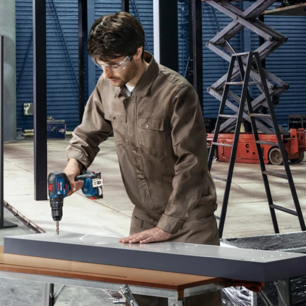 Zestaw elektronarzędzi Bosch 0615990M9K 