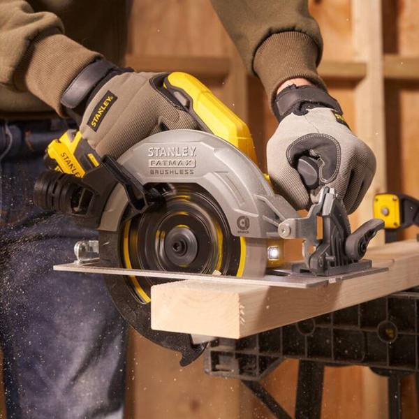 Pilarka tarczowa Stanley SFMCS550B