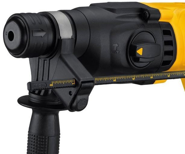 Młotowiertarka Dewalt DCH133N
