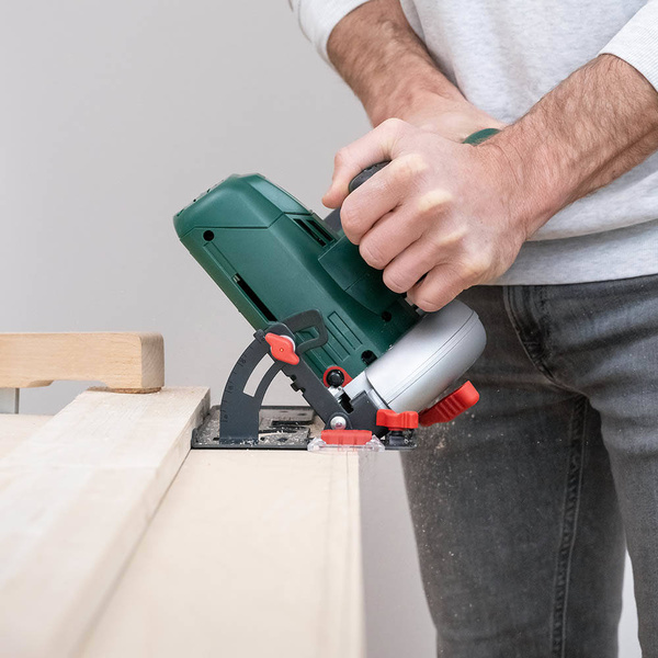 Pilarka tarczowa Bosch PKS 18 LI