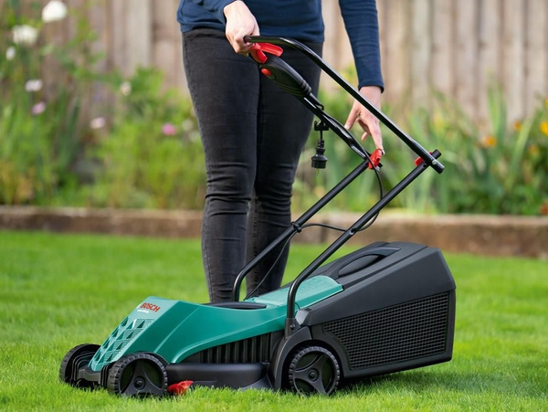 Kosiarka elektryczna Bosch Rotak 320 ER (06008A600A)