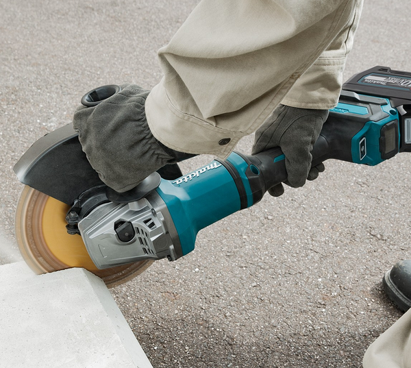 Szlifierka kątowa Makita XGT GA038GT101