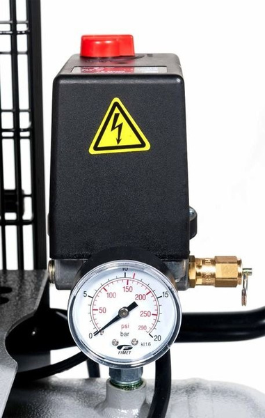 Kompresor dwutłokowy olejowy Airpress HK 425-100 Pro 10 bar 3 KM/2.2 kW 400V 317 l/min 100 l