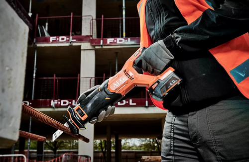 Pilarka szablasta AEG BUS18C2-0