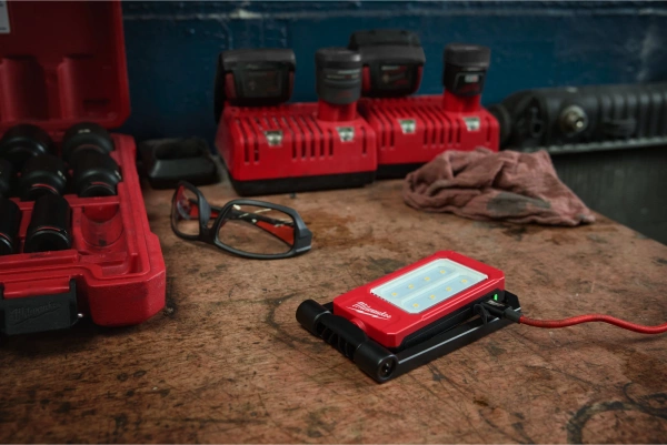 Reflektor składany Milwaukee IR FFL