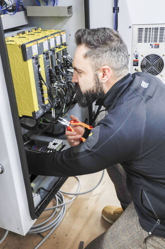 Szczypce uniwersalne Professional electric Wiha 27418