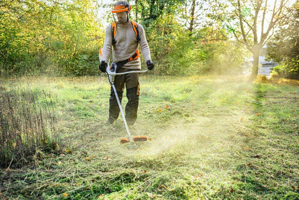Podkaszarka akumulatorowa Stihl FSA 200 FA032000016