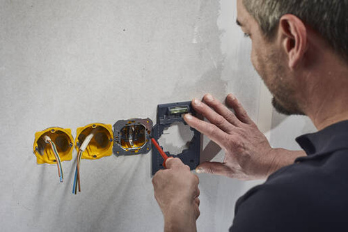 Zestaw do montażu puszek elektrycznych w suchej zabudowie Wolfcraft WF5897000