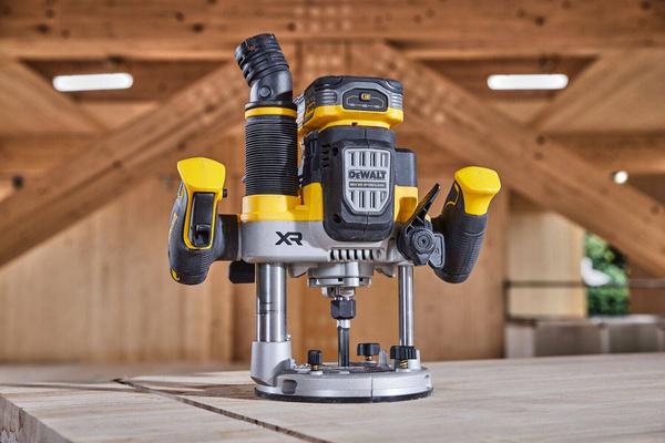 Frezarka Dewalt DCW620H2