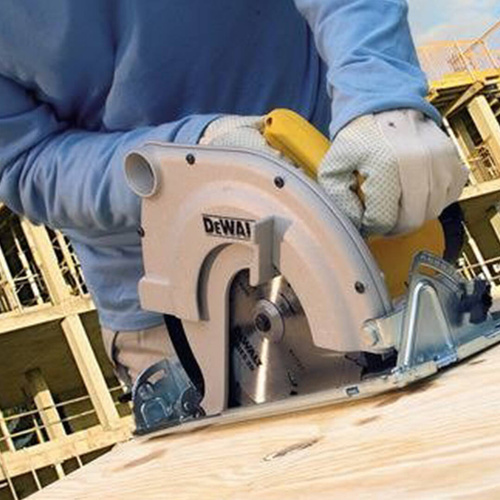 Pilarka tarczowa DeWALT D23700