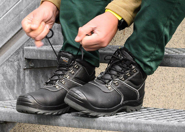 Trzewiki robocze ocieplane NEO Tools 82-168-47 rozm. 47