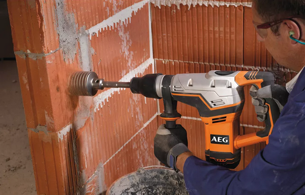 Młotowiertarka AEG KH 5 G