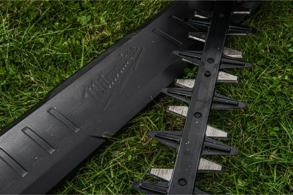 Nożyce akumulatorowe do żywopłotu Milwaukee M18 FHET75G2-802