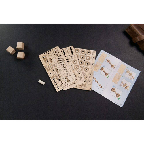 Wojskowa ciężarówka UGEARS 70199