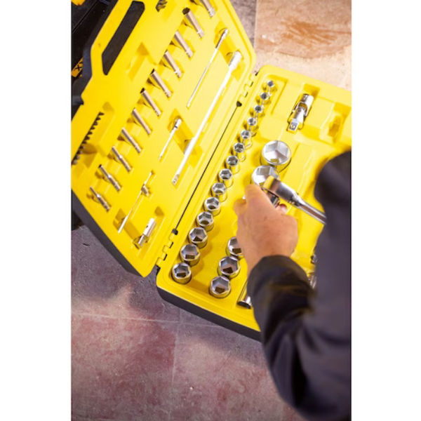 Zestaw kluczy nasadowych Stanley Fatmax FMMT82684-1