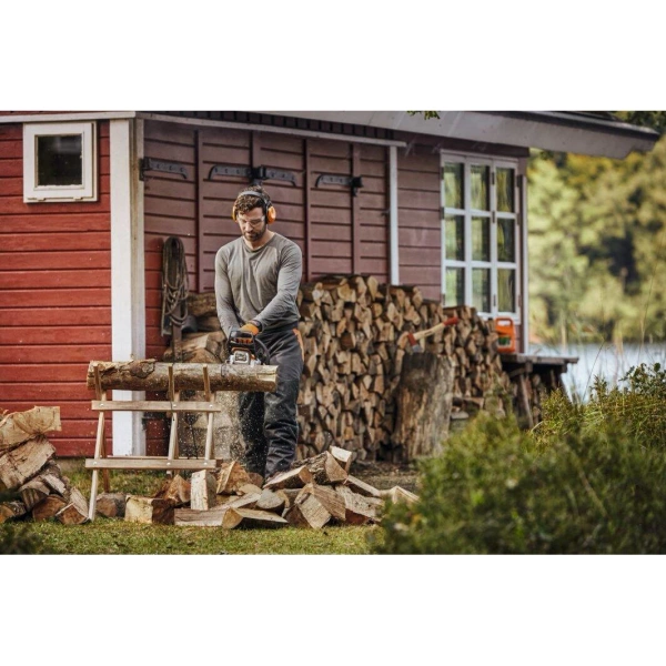 Pilarka spalinowa MS 172 C-BE 3/8"P w zestawie z olejem do łańcucha i butelką Stihl 11482000319