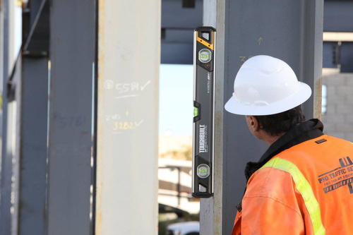 Poziomica ToughBuilt TB-H2-L-M120LH-M o długości 120 cm