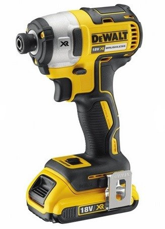 Akumulatorowa zakrętarka udarowa + akumulatorowa wiertarko-wkrętarka udarowa + 2 x akumulator + ładowarka + kufer, DCK276P2 Dewalt