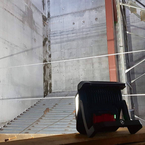 Lampa budowlana Bosch GLI 18V-10000 C 0601446900