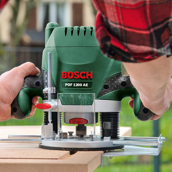 Frezarka górnowrzecionowa Bosch POF 1200 AE