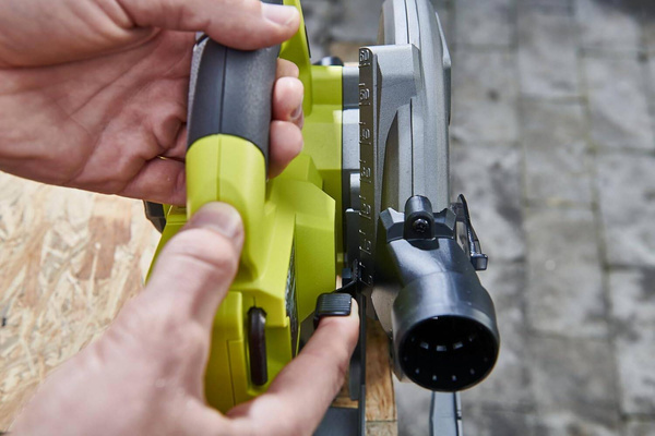 Pilarka tarczowa Ryobi RCS18BL-0