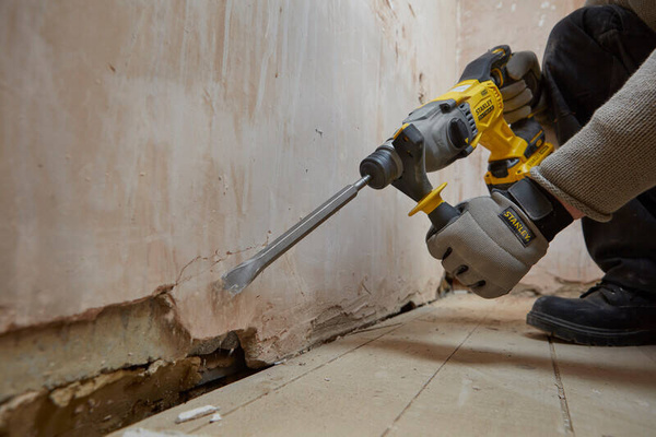 Młotowiertarka Stanley Fatmax SFMCH900M22 