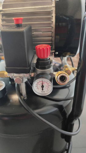 Kompresor bezolejowy MG Air DYNAMIC 90L Vertical 090DYN68VRG2