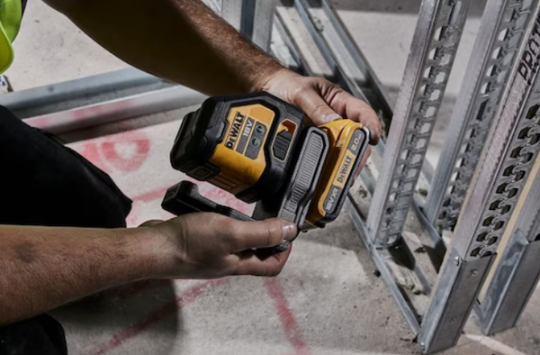 Akumulatorowy laser krzyżowy DeWALT DCLE34021D1