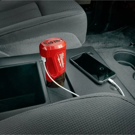 kompaktowa ładowarka z USB Milwaukee M12 TC