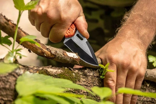 Nóż z krzesiwem NEO Tools 63-109